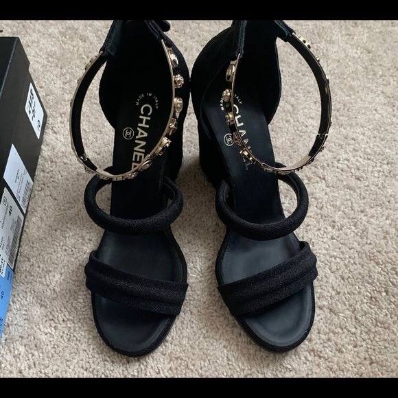 Chanel Wedges with Metal Ankle Strap (size:40) - Picture 9 of 12